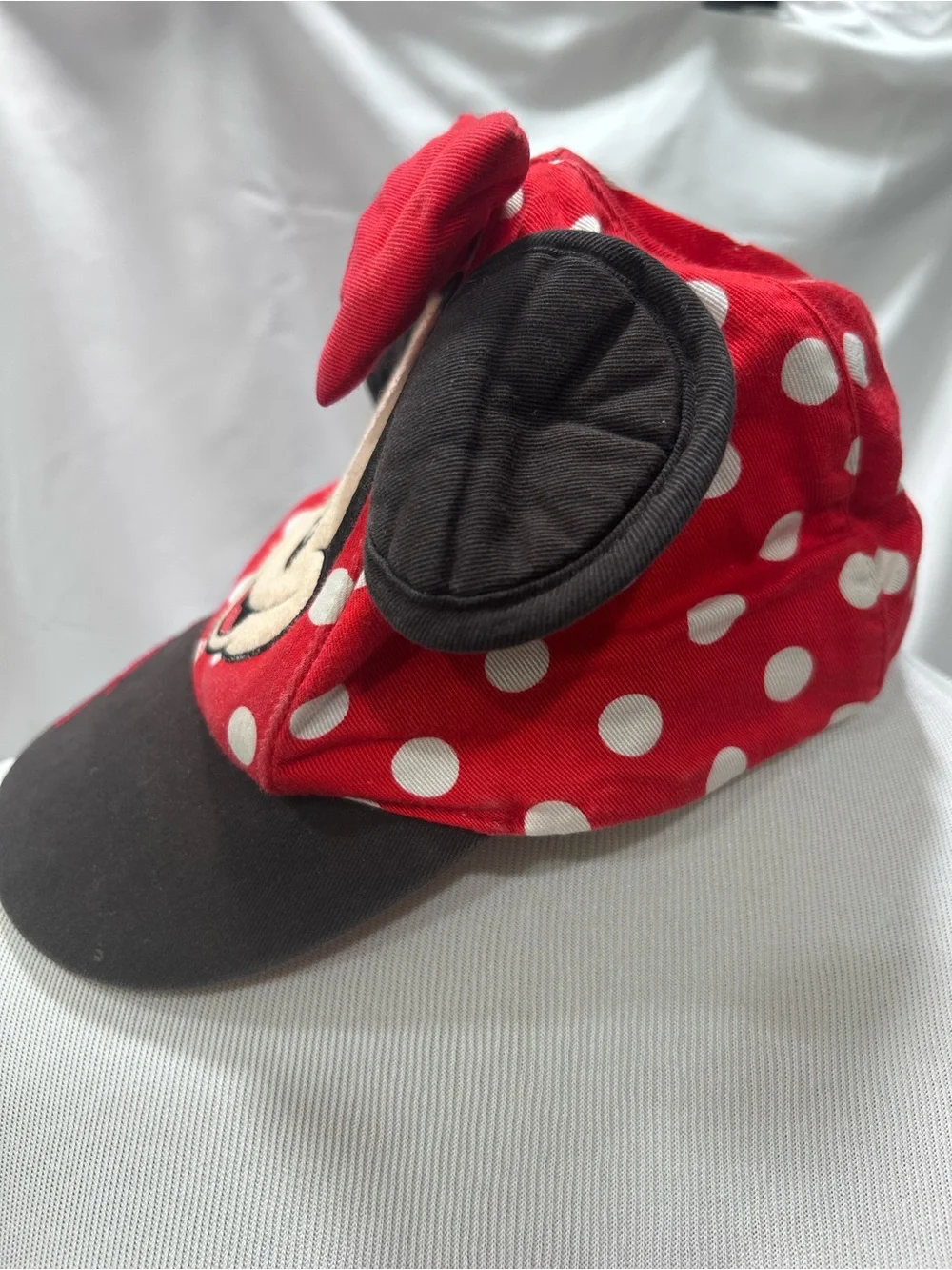 Official Hong Kong Disneyland Minnie Mouse Red Polka Dot Toddler Cap Ears Bow